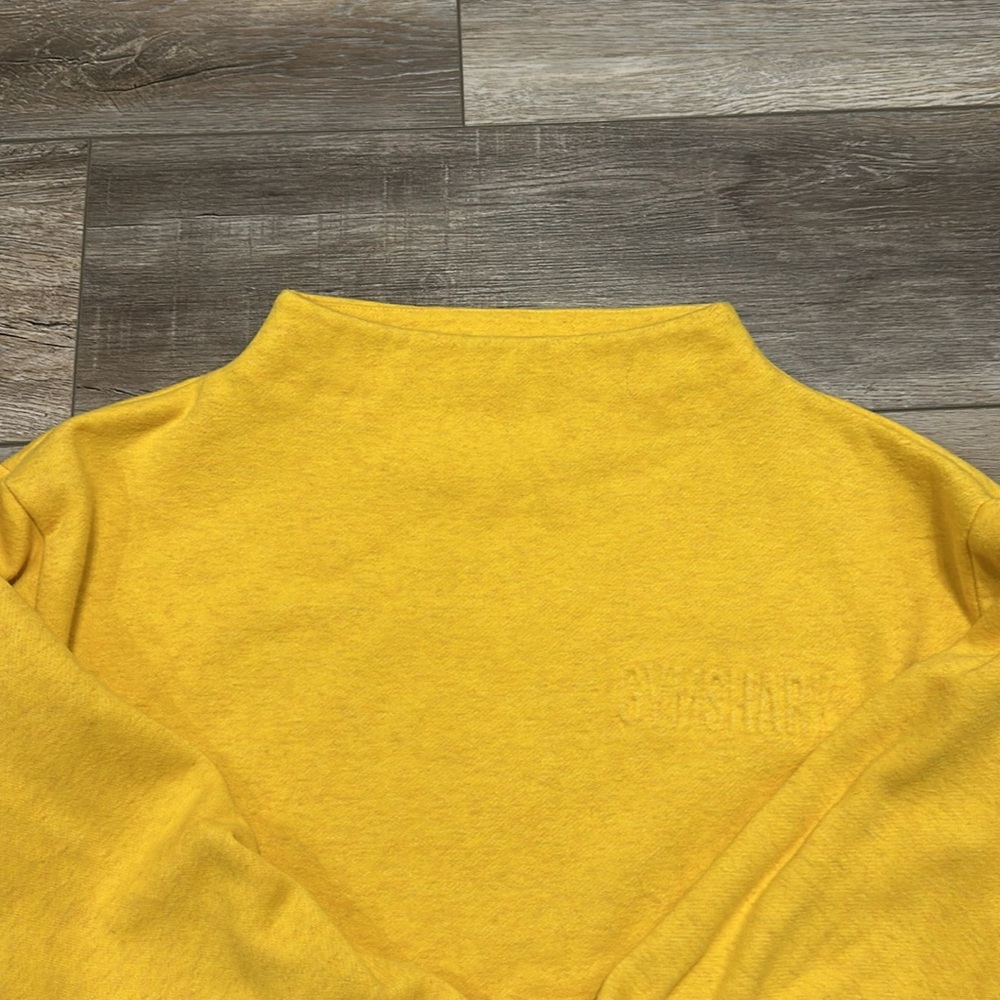 Gymshark Sweatshirt - Picture 2 of 5